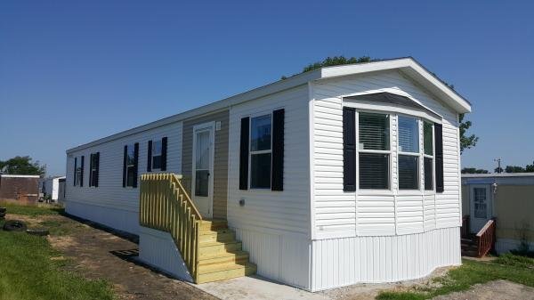 2001 Holly Park Inc Mobile Home For Sale