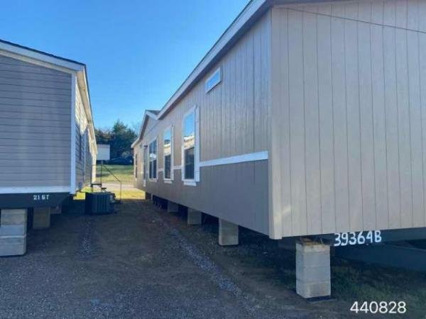 2017 FLEETWOOD Mobile Home For Sale