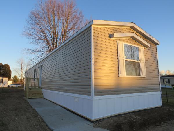 2024 Champion Home Builders, Inc. mobile Home