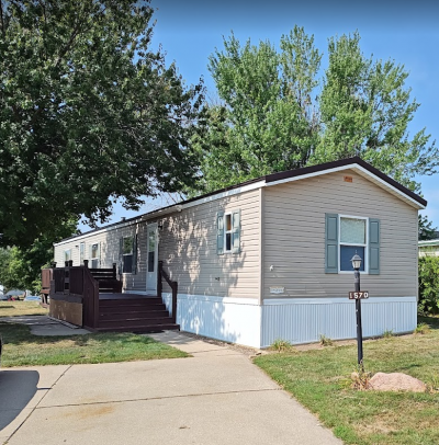 Mobile Home at 1570 Cherokee Dr Marion, IA 52302