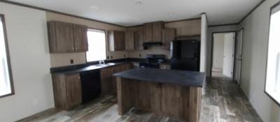 Mobile Home at 2675 Rosedale Dr Lot Rd2675 Columbus, IN 47203
