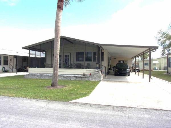 Photo 1 of 2 of home located at 122 Buena Vista Arcadia, FL 34266