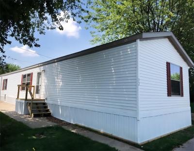 Mobile Home at 2900 N Apperson Way Lot 32 Kokomo, IN 46901