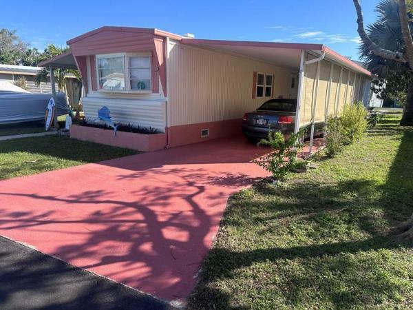 Photo 1 of 2 of home located at 647 Nuna Ave #036 Fort Myers, FL 33905