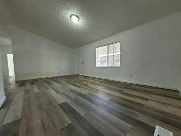 1993 FLEETWOOD Mobile Home For Sale