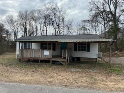 Mobile Home at 859 Irondale Rd South Pittsburg, TN 37380