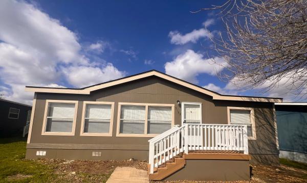 2003 Redman homes Mobile Home For Sale