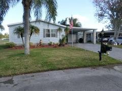 Photo 1 of 15 of home located at 328 Waldorf Dr Auburndale, FL 33823