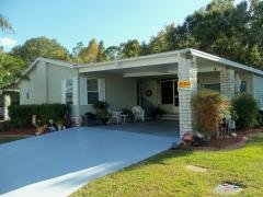 Photo 5 of 28 of home located at 574 Tulip Circle E Auburndale, FL 33823