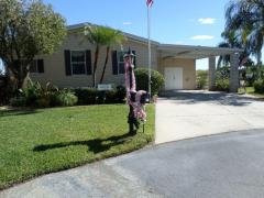 Photo 2 of 15 of home located at 330 Waldorf Dr Auburndale, FL 33823