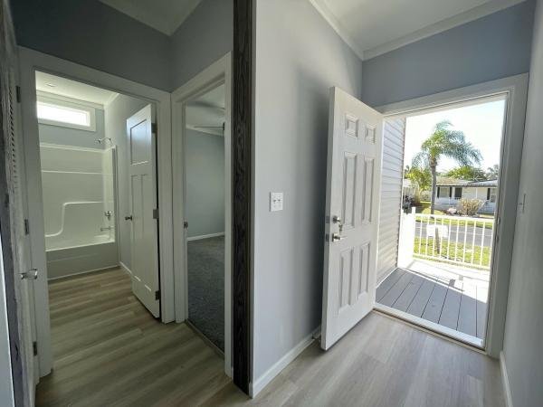 2023 Palm Harbor 340LD28482A Mobile Home
