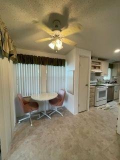 Photo 3 of 12 of home located at 305 Lookout Circle Auburndale, FL 33823