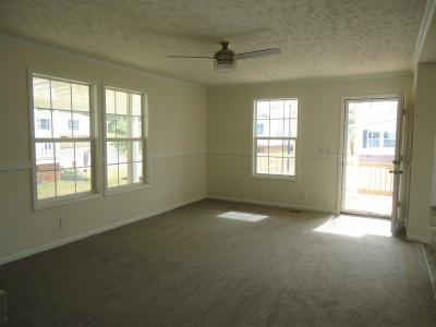 Photo 4 of 5 of home located at 5705 Waycross Drive Martinez, GA 30907