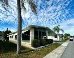 Photo 3 of 20 of home located at 2550 State Rd. 580 #0242 Clearwater, FL 33761