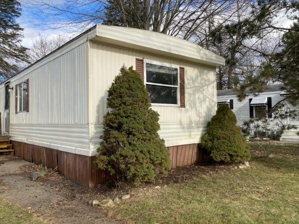 1982 Happy House Mobile Home For Sale