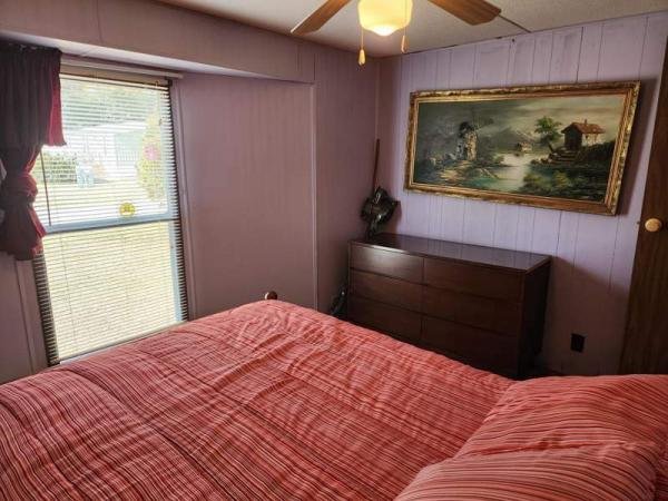 1984 Fleetwood Manufactured Home