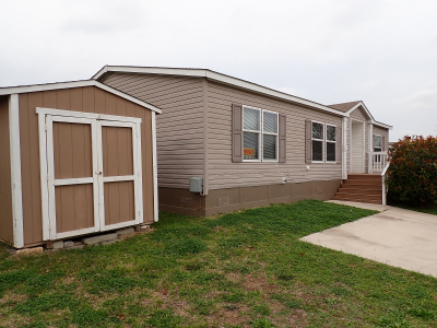 Mobile Home at 7460 Kitty Hawk Rd Site 172 Converse, TX 78109