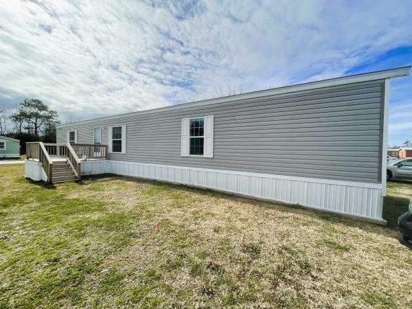 Photo 1 of 2 of home located at 1200 N. 20th St. Lot 36 Morehead City, NC 28557