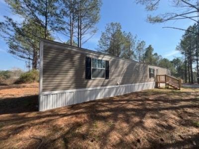 Mobile Home at 18092 John Swindle Rd Northport, AL 35475