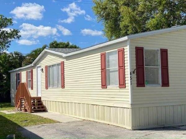 2002 Fleetwood Manufactured Home