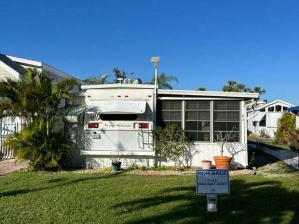 1989 Prairie Schooner Mobile Home