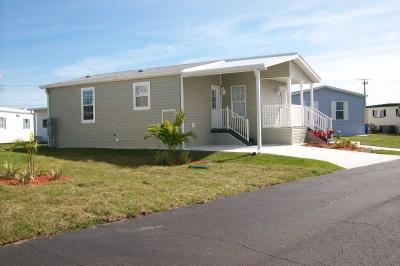 Photo 3 of 3 of home located at 375 Jacaranda Circle Venice, FL 34285