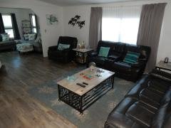 Photo 4 of 21 of home located at 1021 47th Ave Dr E Bradenton, FL 34203