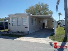 Photo 3 of 26 of home located at 9190 48th Avenue North Saint Petersburg, FL 33708