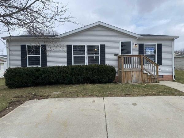 Photo 1 of 2 of home located at 1755 Nothview Dr. Lapeer, MI 48446