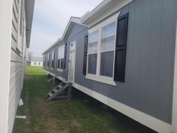 Photo 1 of 2 of home located at Mobile Homes For Less 8314 Highway 90 N Anderson, TX 77830