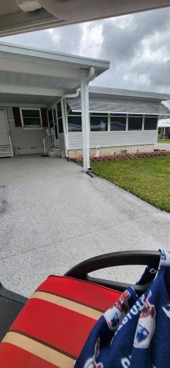 Photo 3 of 19 of home located at 5901 Utopia Dr. Zephyrhills, FL 33540