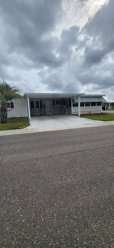 Mobile Home at 5901 Utopia Dr. Zephyrhills, FL 33540