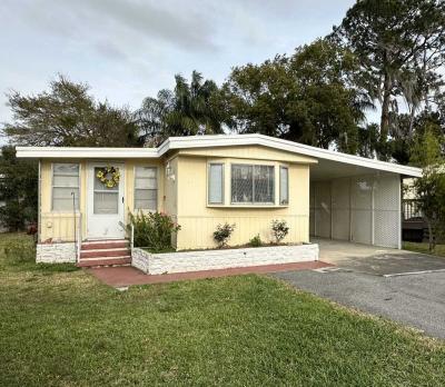 Mobile Home at 22 B Lake Breeze Dr Tavares, FL 32778