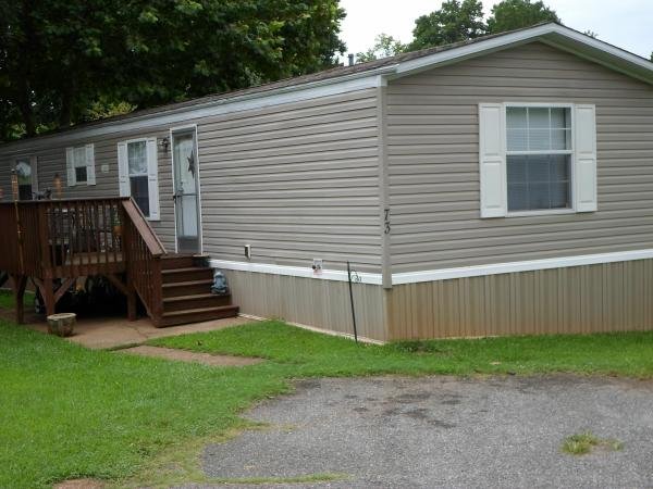 2007 Clayton Homes Inc Mobile Home For Sale