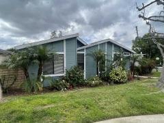 Photo 2 of 38 of home located at 1517 Knoll Lake #80 Santa Ana, CA 92705