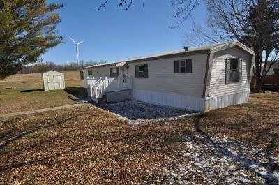 Mobile Home at 72 Meadowbrook Park Iron Ridge, WI 53035