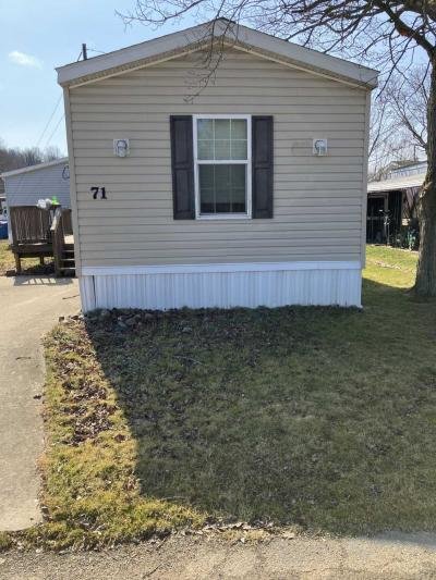 Mobile Home at 14740 Oak Grove Dr Lot 71 Doylestown, OH 44230
