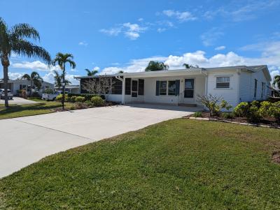 Photo 2 of 8 of home located at 3728 Pebble Beach Lane Port St Lucie, FL 34952