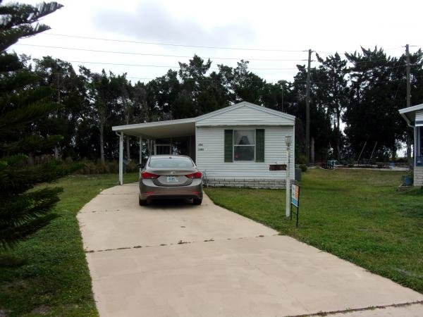 Photo 1 of 2 of home located at 7305 Harbor View Drive Lot 294 Leesburg, FL 34788
