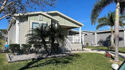 Mobile Home at 1076 W Lakeview Dr Sebastian, FL 32958