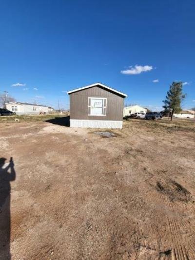Mobile Home at 411 SE 3rd St Seminole, TX 79360