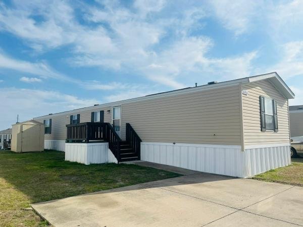 2011 Clayton Homes Inc Mobile Home For Sale