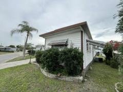 Photo 2 of 8 of home located at 4000 24th St N Unit 1318 Saint Petersburg, FL 33714