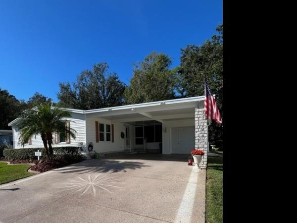 Photo 1 of 2 of home located at 624 Tulip Circle W Auburndale, FL 33823