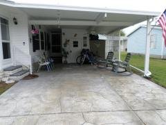 Photo 2 of 16 of home located at 30 E Hampton Dr Auburndale, FL 33823