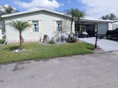 Photo 1 of 15 of home located at 327 Waldorf Dr Auburndale, FL 33823