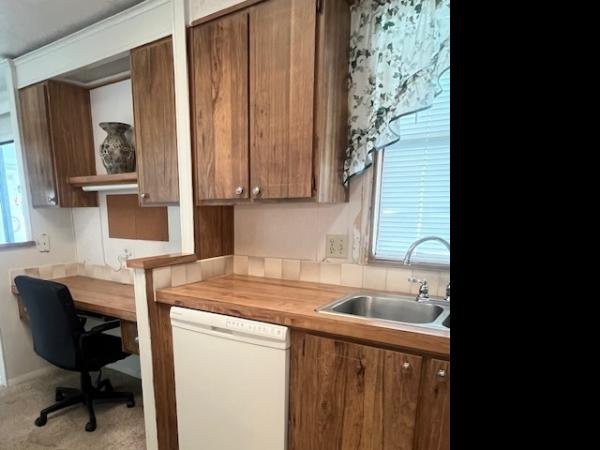 1984 BARR HS Manufactured Home