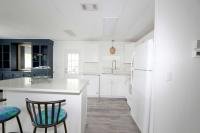 Adorable & Just Minutes  to White Sandy Beaches Manufactured Home