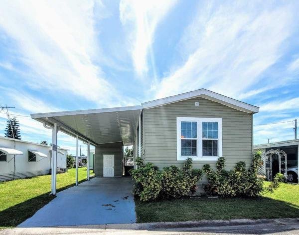 Photo 1 of 2 of home located at 3217 Nauvoo Court Saint Cloud, FL 34769