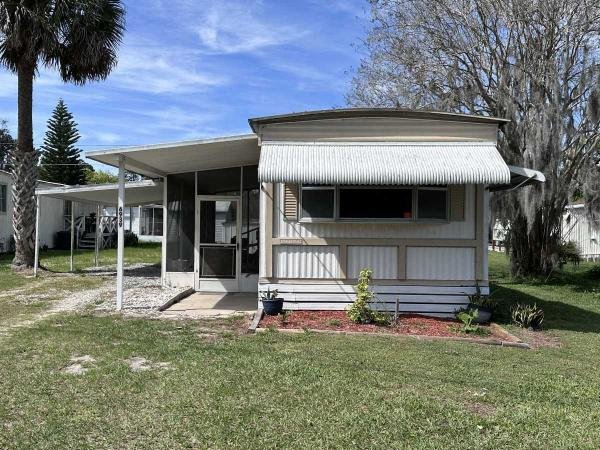 Photo 1 of 2 of home located at 6939 Dudley Road Mount Dora, FL 32757